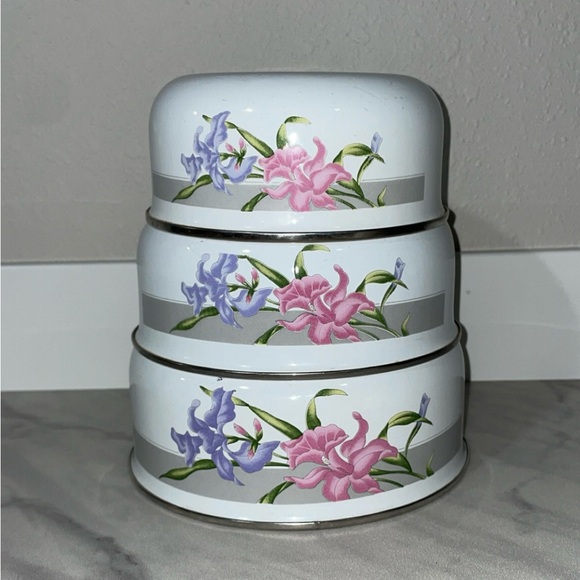 GMI Other - Vintage Enamel White with Floral Design Kitchen Bowls 3 Piece Set